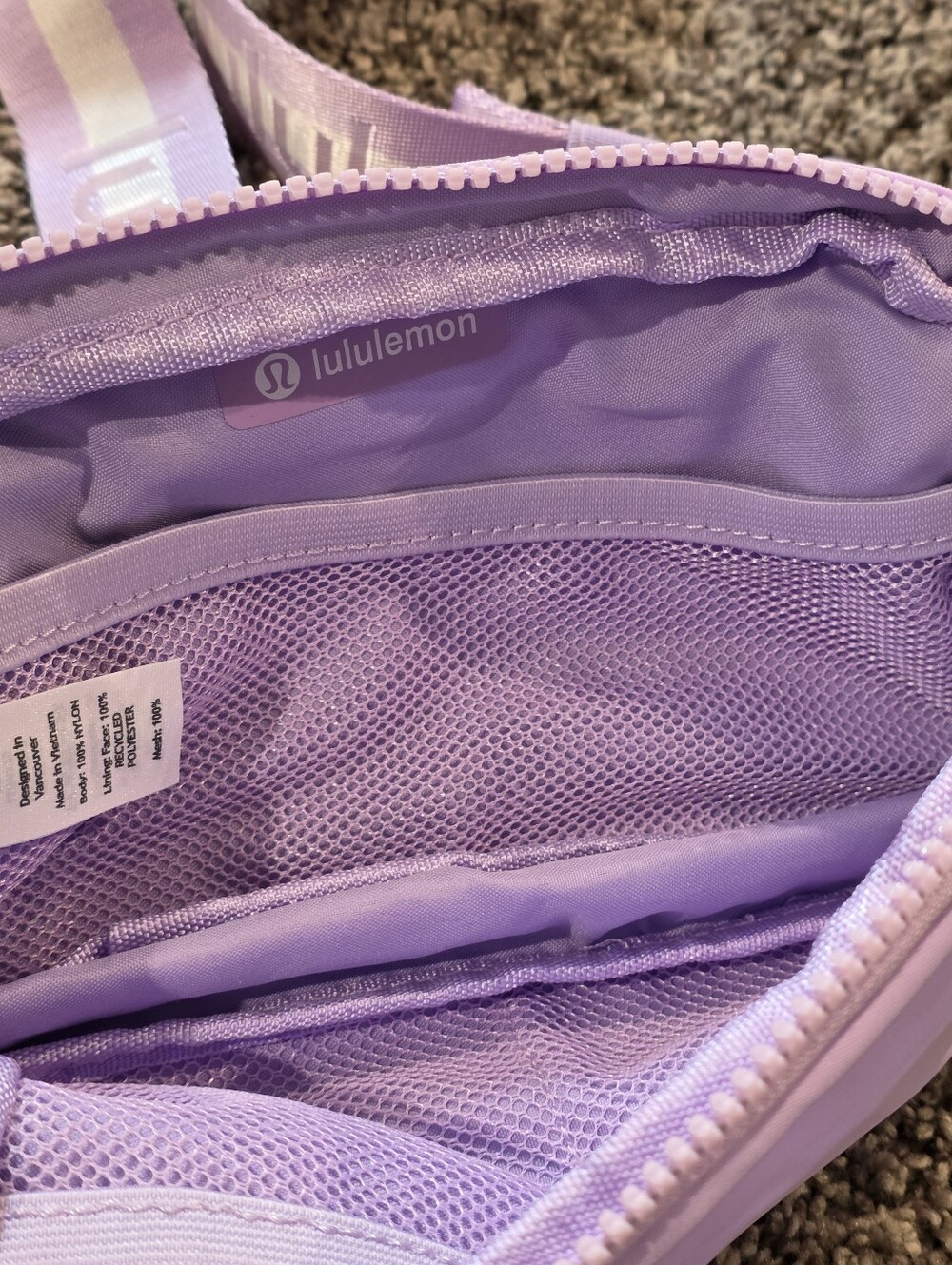 Lululemon Everywhere Belt Bag Lilac Play/Silver 1L - Picture 9 of 9